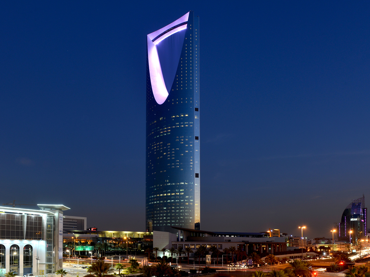 Saudi Arabia Sets Fines, Jail and Deportation for Expats Working Independently