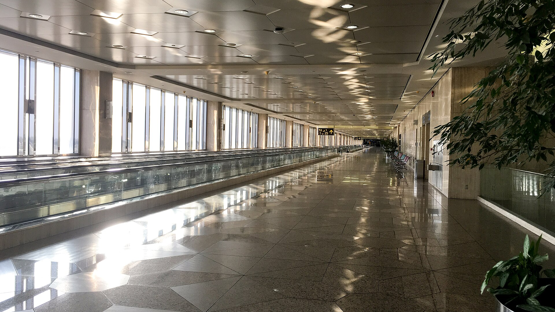 Dammam airport back in service after two days of Houthi drone launches