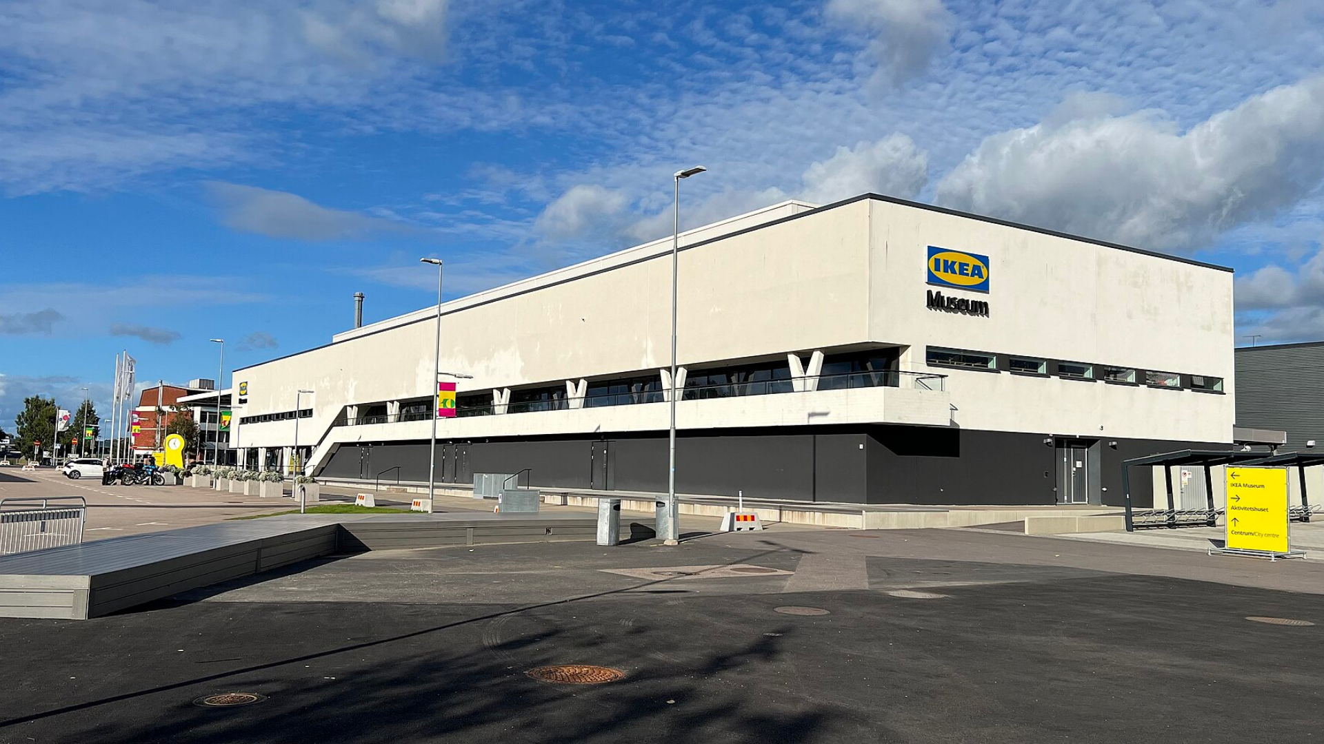 Ingvar Kamprad, IKEA Founder Who Built the Flat-Pack Furniture Model