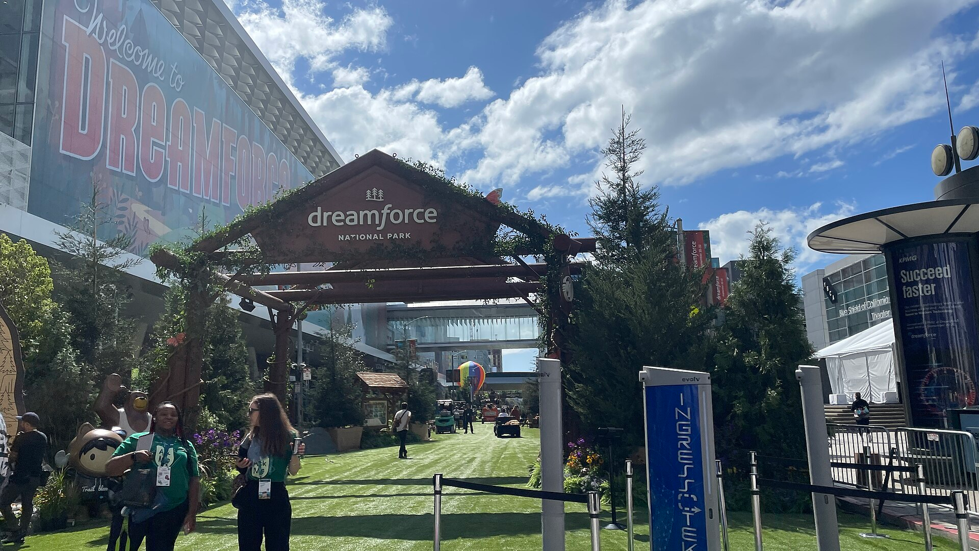 Marc Benioff, Salesforce Chair and Chief Executive Who Took CRM Software to the Cloud