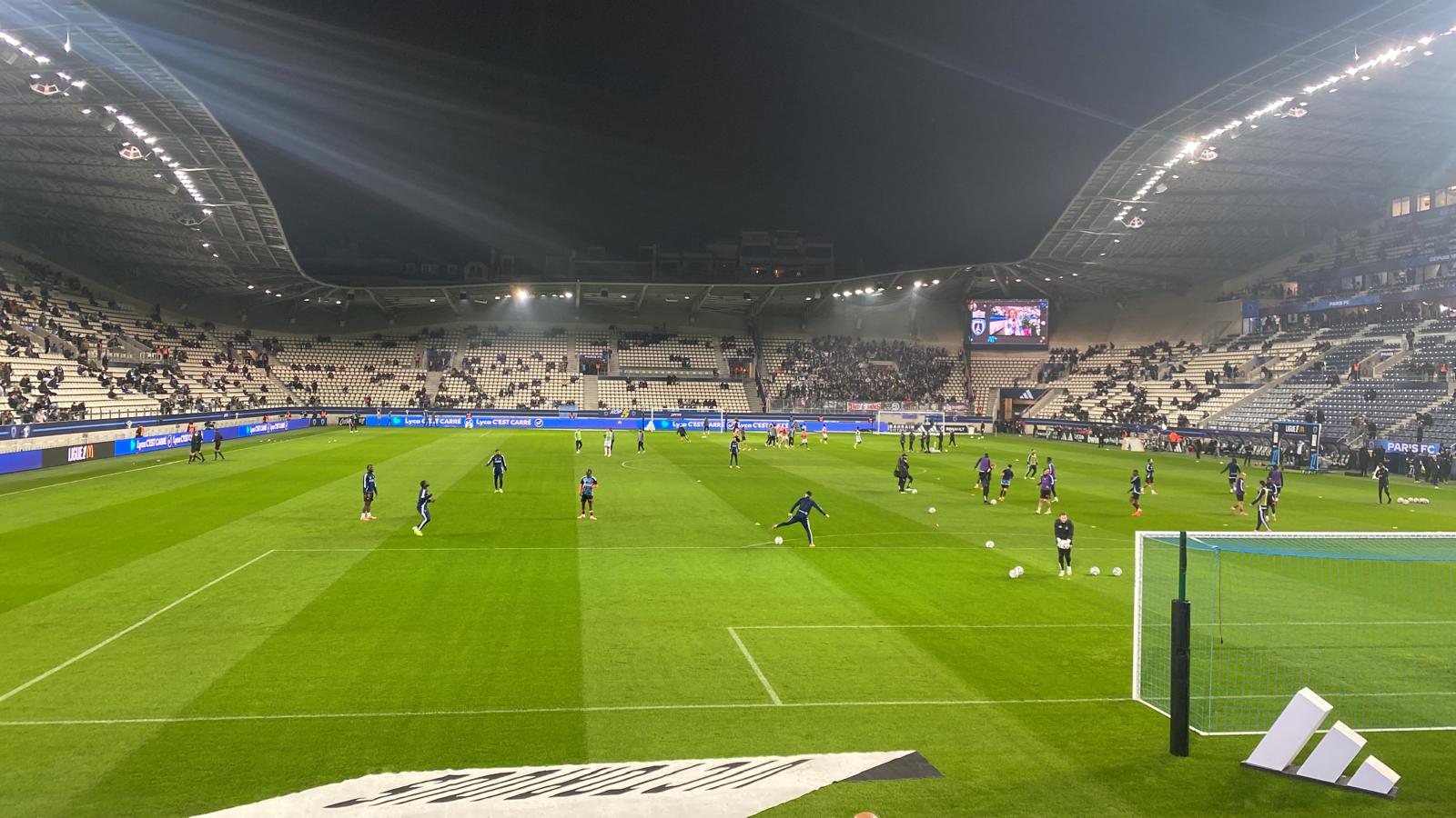 Sinayoko's stoppage-time penalty lifts Paris FC past Rennes in a seven-goal thriller