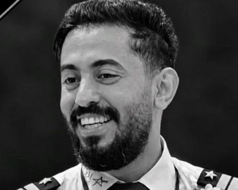 Tributes paid to Saudi pilot Hamoud bin Ali Alkalthami after fatal Riyadh airport attack