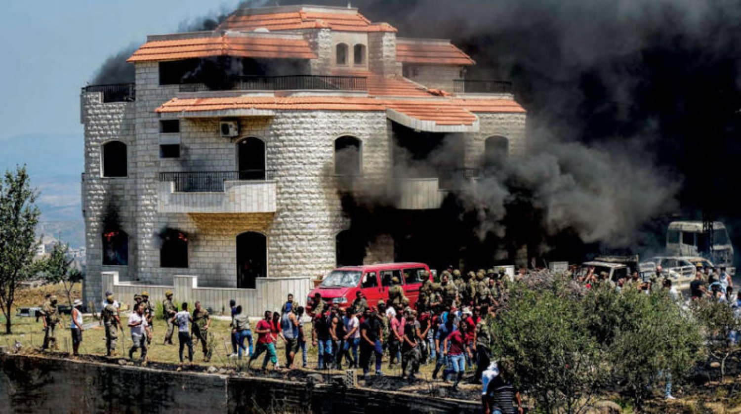 أزمة الوقود «تحرق» قرية في شمال لبنان