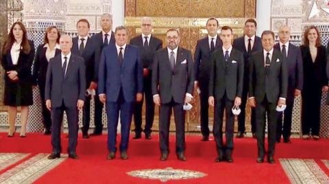 العاهل-المغربي-يعيّن-حكومة-من-25-وزيراً
