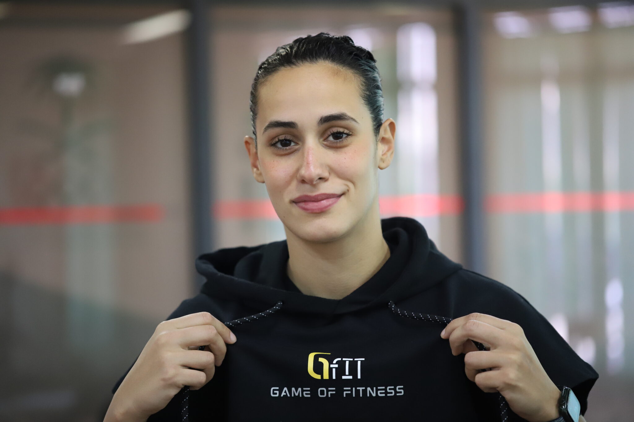 هلا خالد الزبيري تحصد الميدالية الذهبية في أول بطولة ملاكمة للسيدات في المملكة