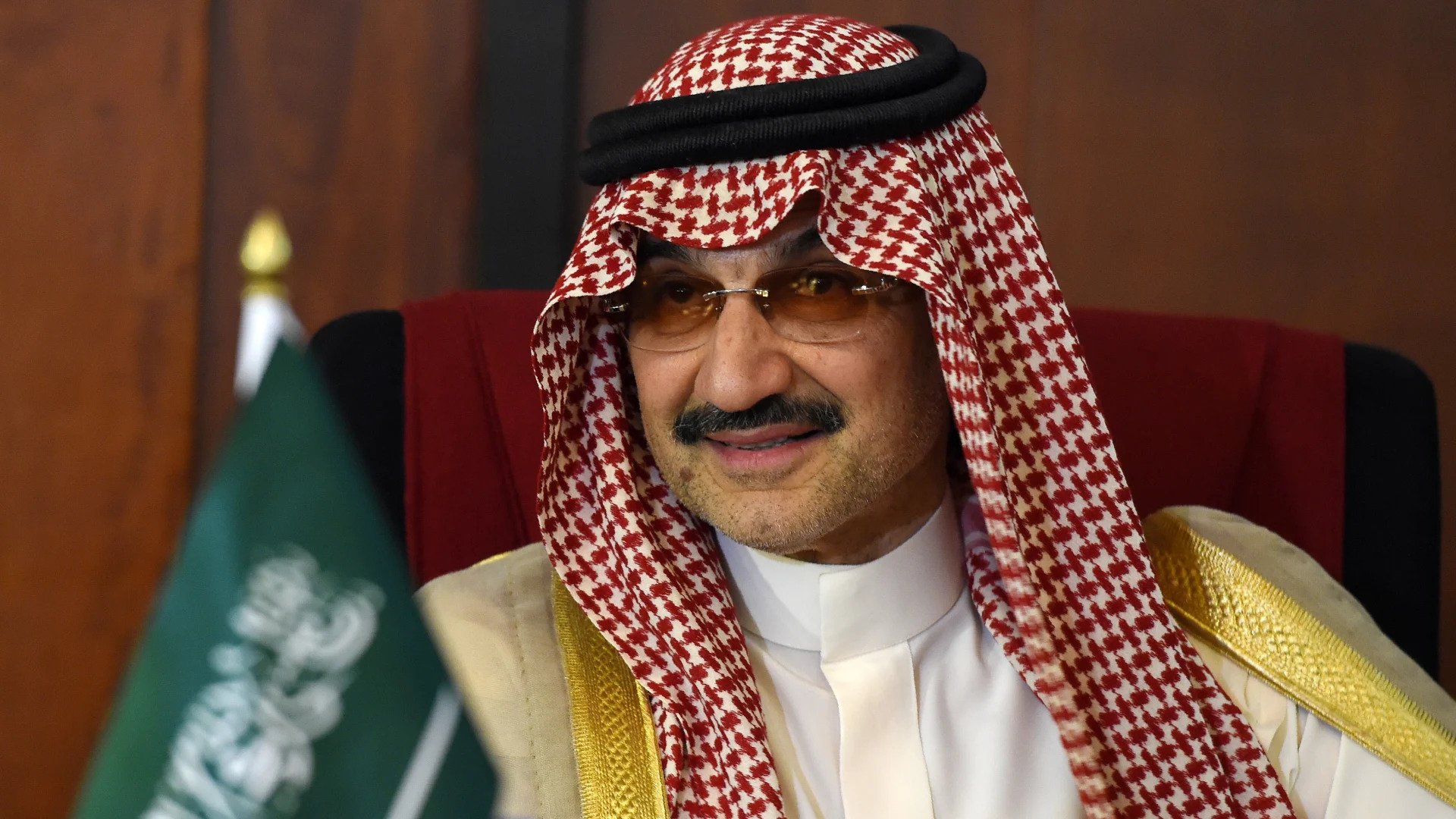 الوليد بن طلال بن عبد العزيز آل سعود … أقوى ظاهرة في عالم الاستثمار