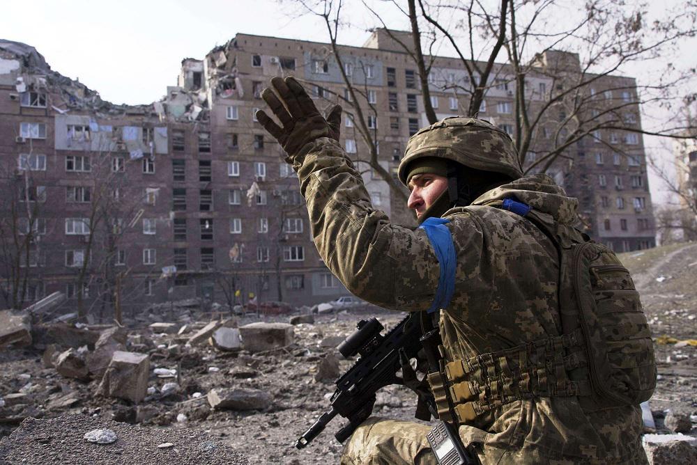 تصعيد روسي بقصف قاعدة عسكرية أوكرانية على الحدود البولندية