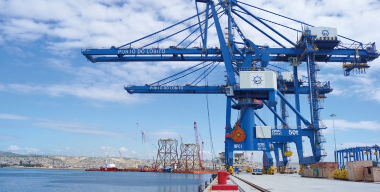 ميناء لوبيتو الأطلسي شريان نقل رئيس في عمق القارة الافريقية