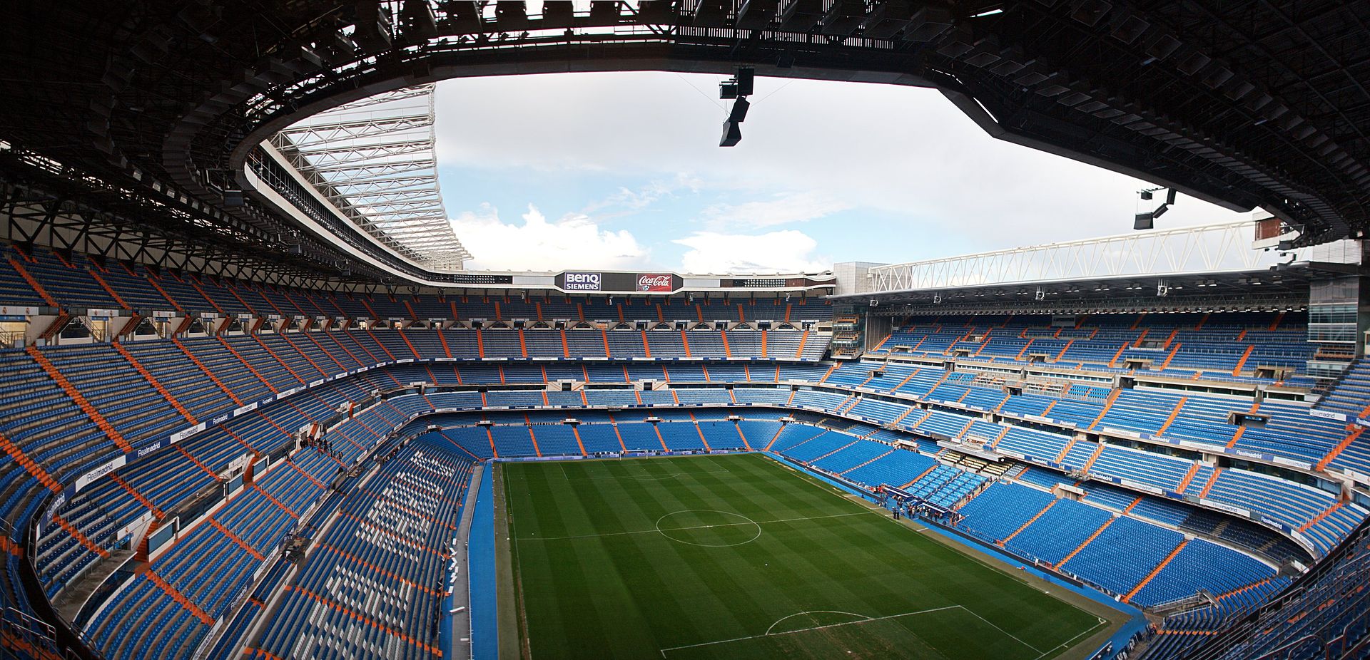 ريال مدريد توقيع اتفاقية استراتيجية لتطوير سانتياغو بيرنابيو