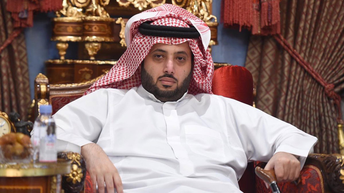 تركي آل شيخ يعلن قرارًا جديدًا بشأن لاعبي كرة القدم السعوديين