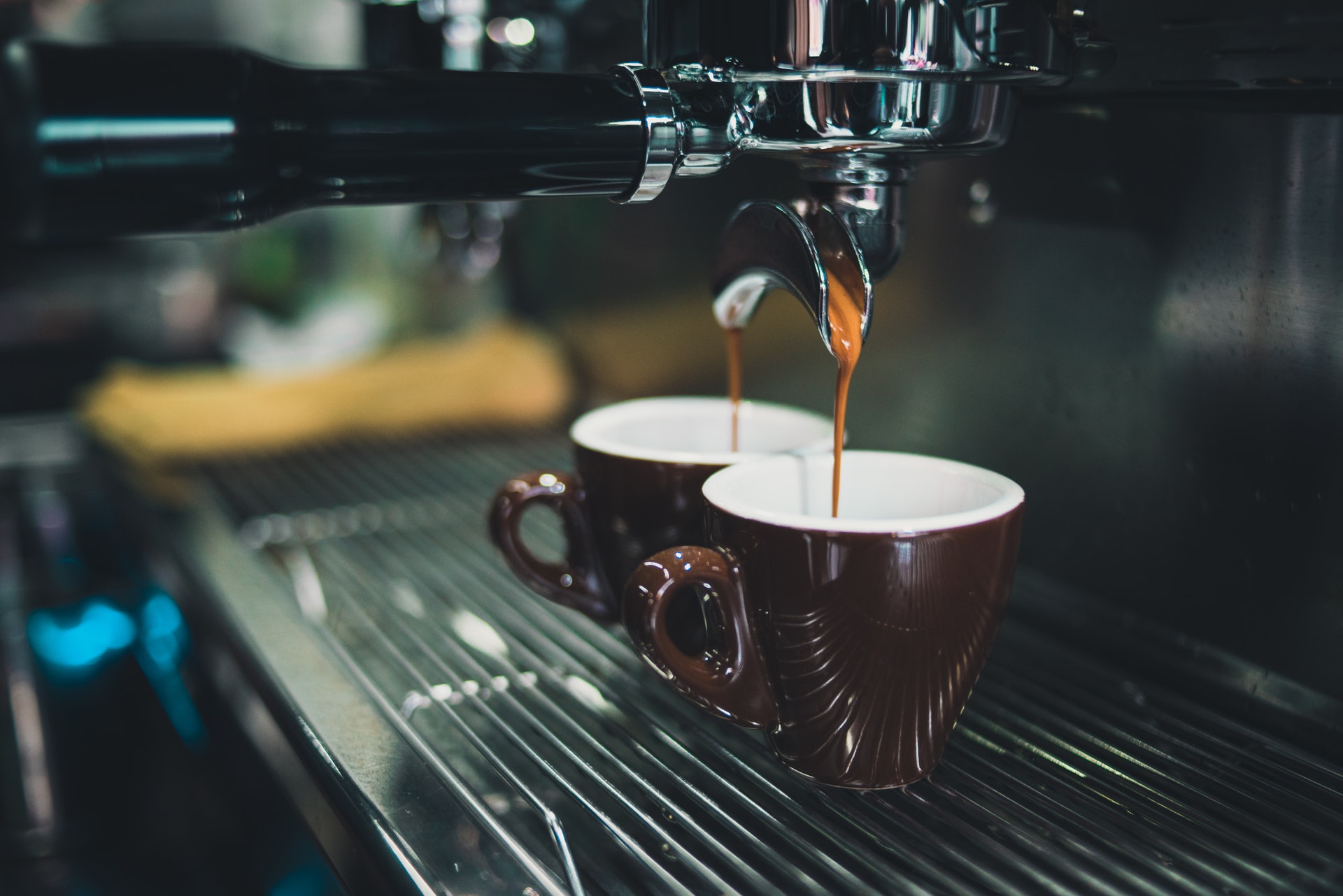 فنجان قهوة معزز بالفيتامينات ومضادات الأكسدة والفوائد المغذية