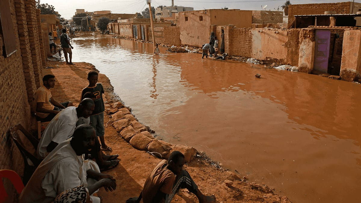 إشادات بدعم السعودية لضحايا الفيضانات في السودان