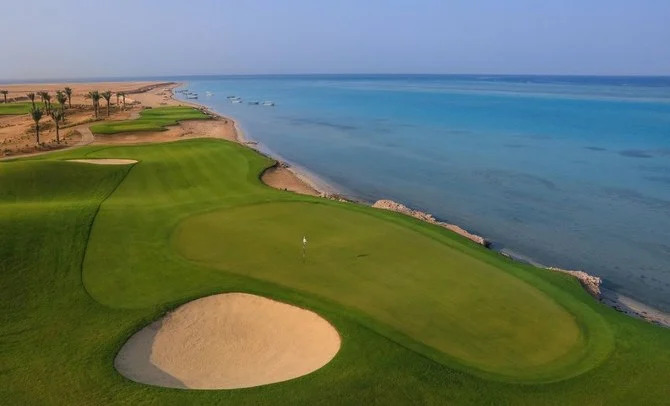 الاستعداد لأول حدث في الشرق الأوسط في LIV Golf