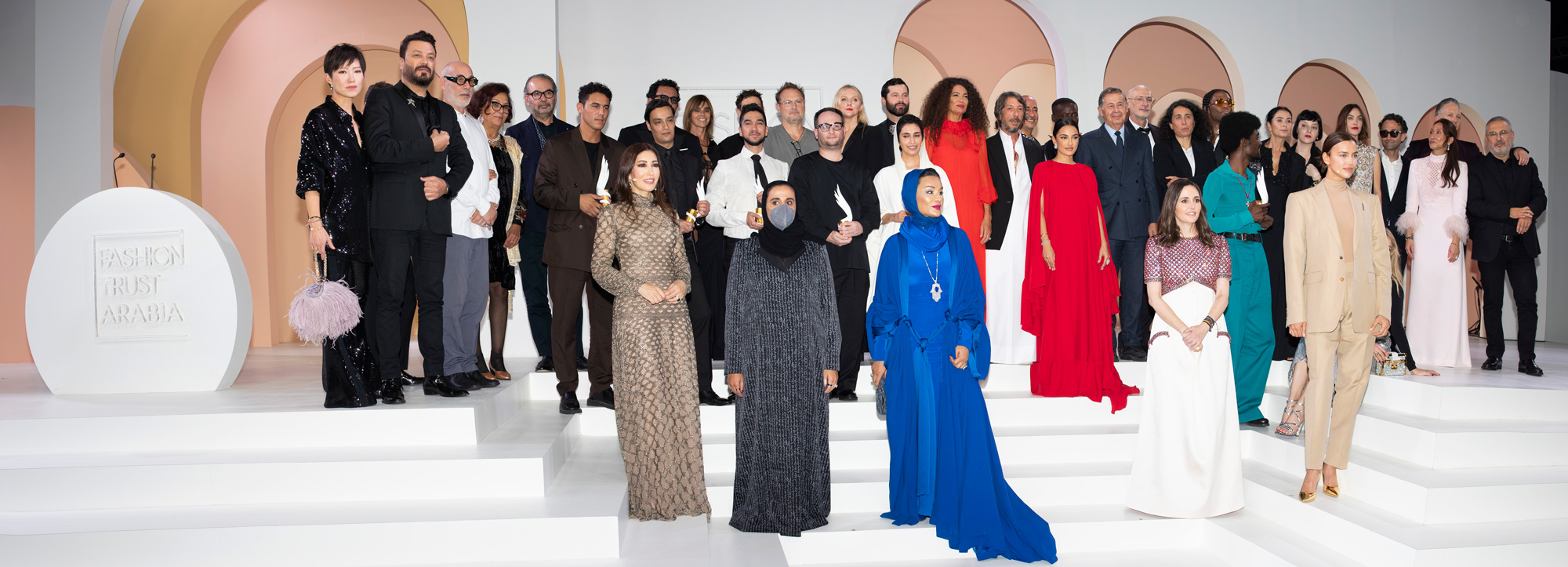 Fashion Trust Arabia يكرم ستة من المصممين العرب