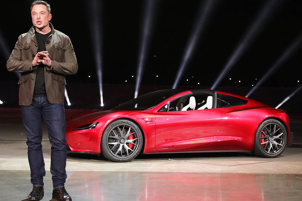 إيلون ماسك يبيع أسهم Tesla بقيمة 3.95 مليار دولار