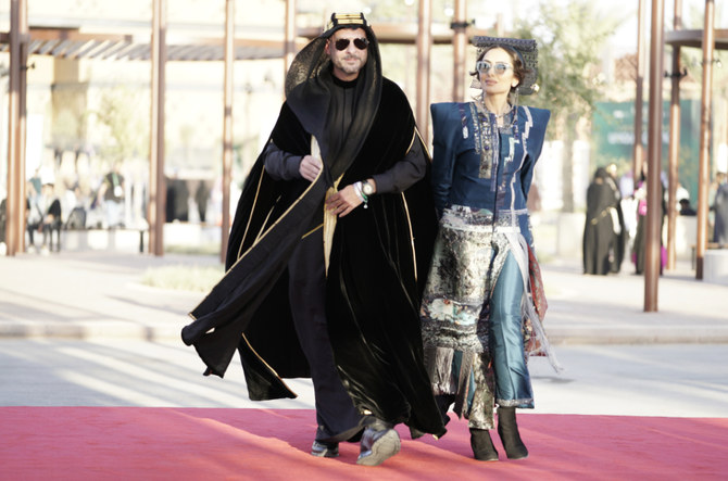 مصممون سعوديون يشاركون الإلهام في أزياء كأس السعودية