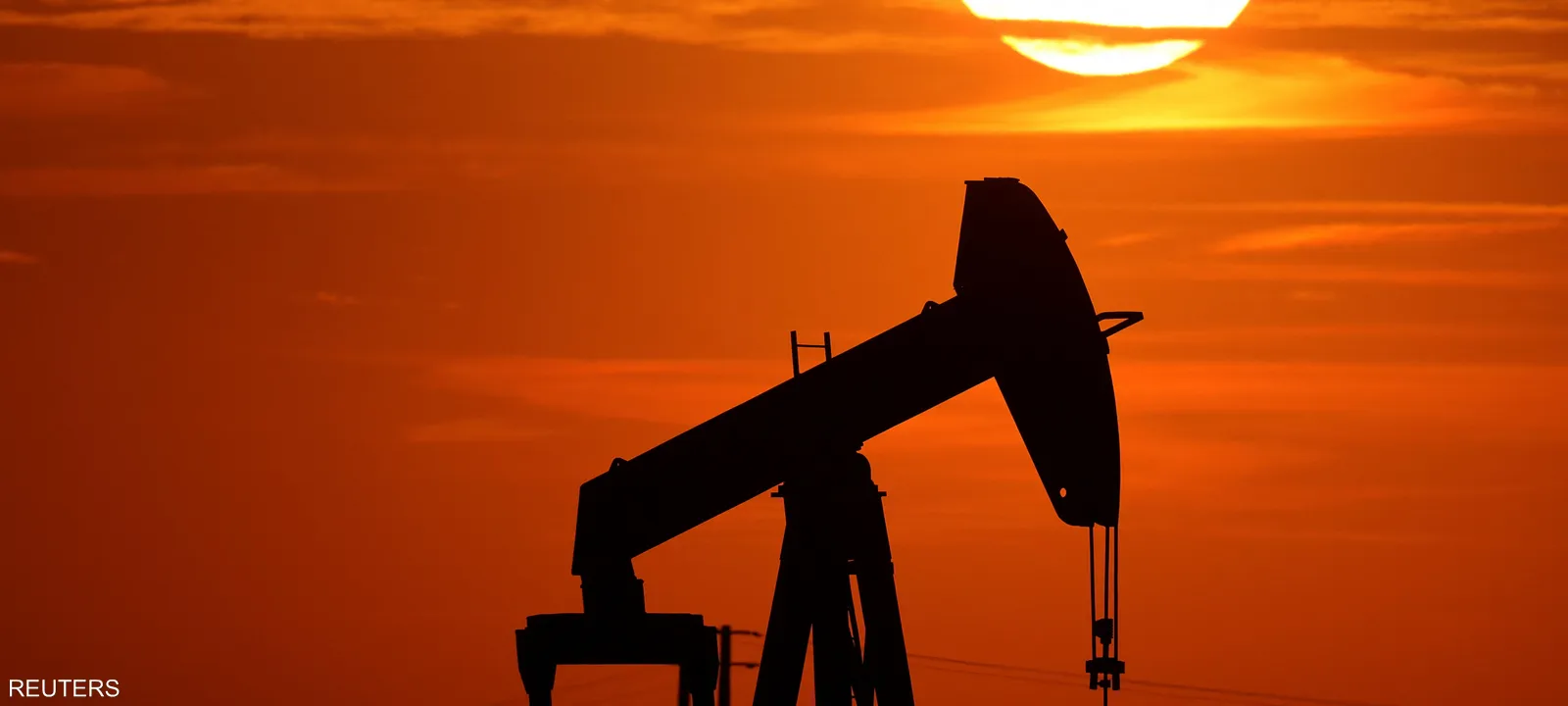 تخفيضات طوعية في إنتاج النفط تعلنها المملكة ومنتجون آخرون في أوبك+