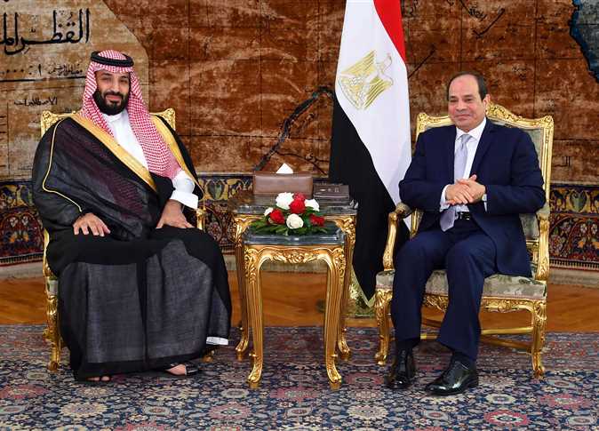 ولي العهد والرئيس المصري يبحثان آفاق التعاون وسبل تعزيزه