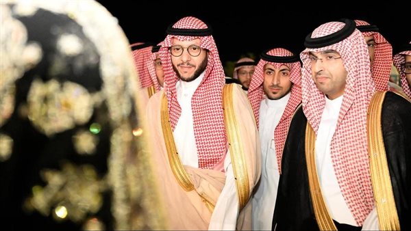 إنطلاق مهرجان باجالي اللوز بالطائف