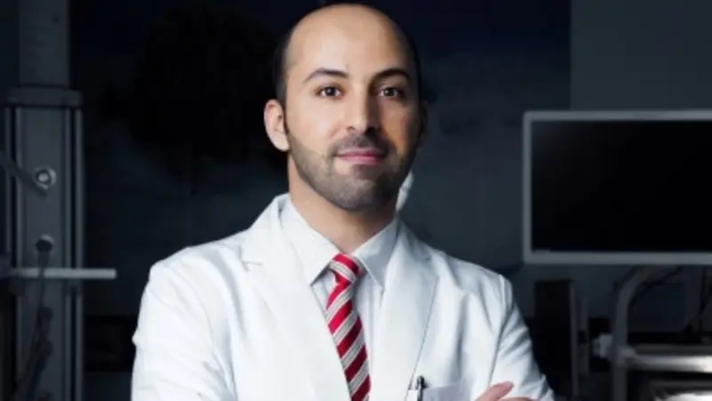 استشاري سعودي يخترع جهاز ونظام ذكي لعلاج الارتجاع المعدي