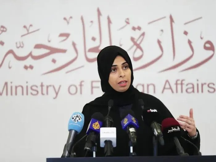 وزيرة الدولة القطرية للتعاون الدولي تتفقد الوضع الإنساني في قطاع غزة عبر معبر رفح