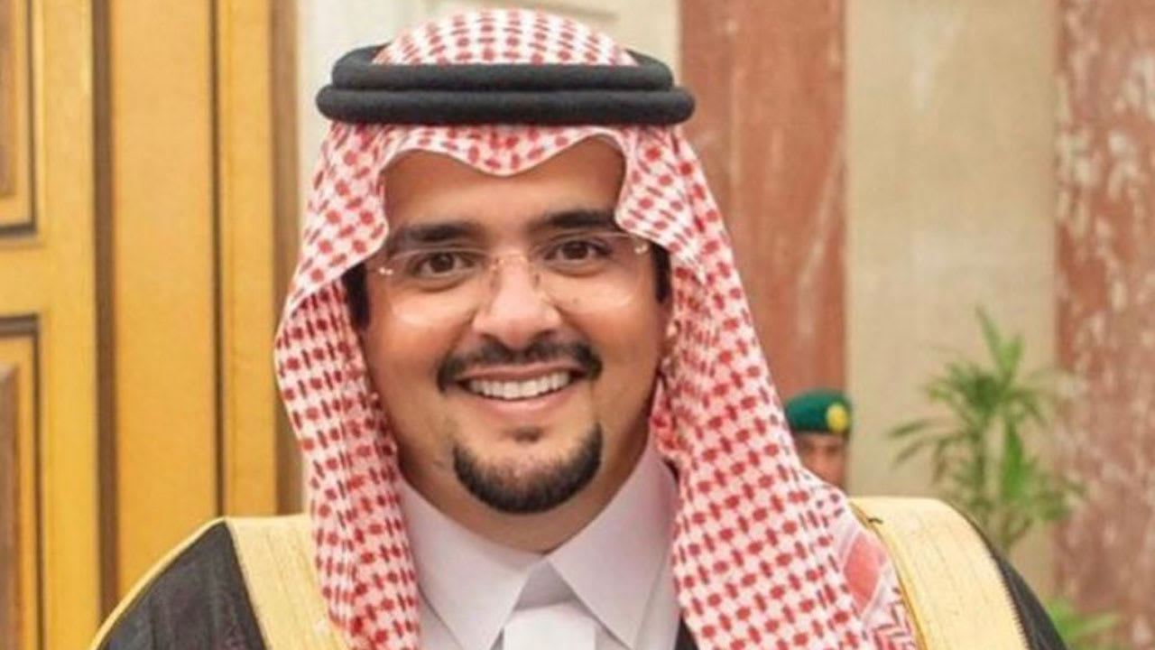 رجل الأعمال والأمير عبدالعزيز بن فهد