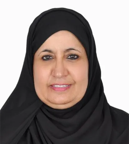 نورة الفايز أول امرأة سعودية تشغل منصب نائبة وزير التربية والتعليم 