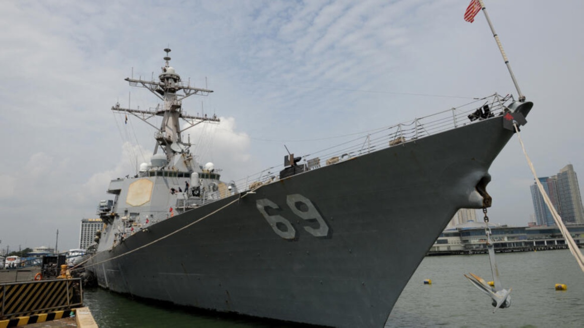 سفينة حربية أمريكية “تستفز” الصين
