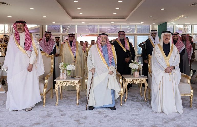 أمير الرياض يحضر الحفل الختامي لمهرجان خادم الحرمين للهجن