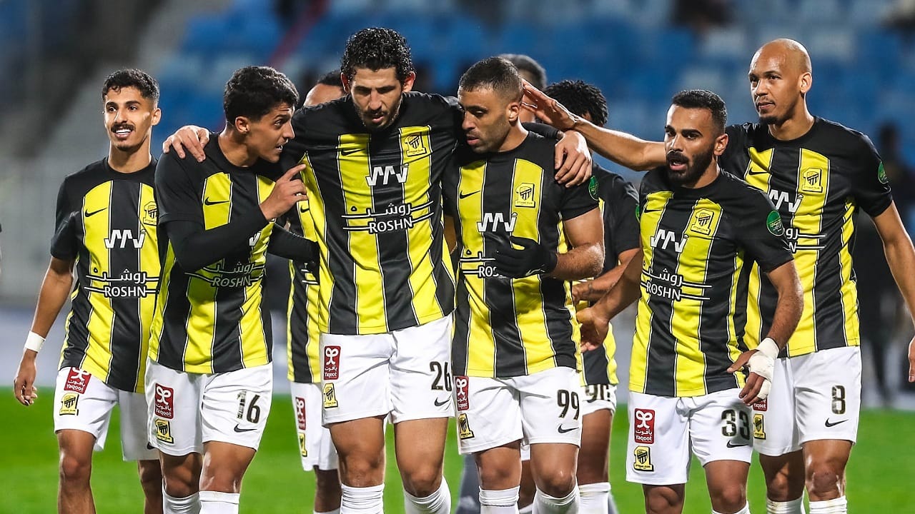 الاتحاد يهزم الفيصلي برباعية ويتأهل لنصف نهائي كأس خادم الحرمين