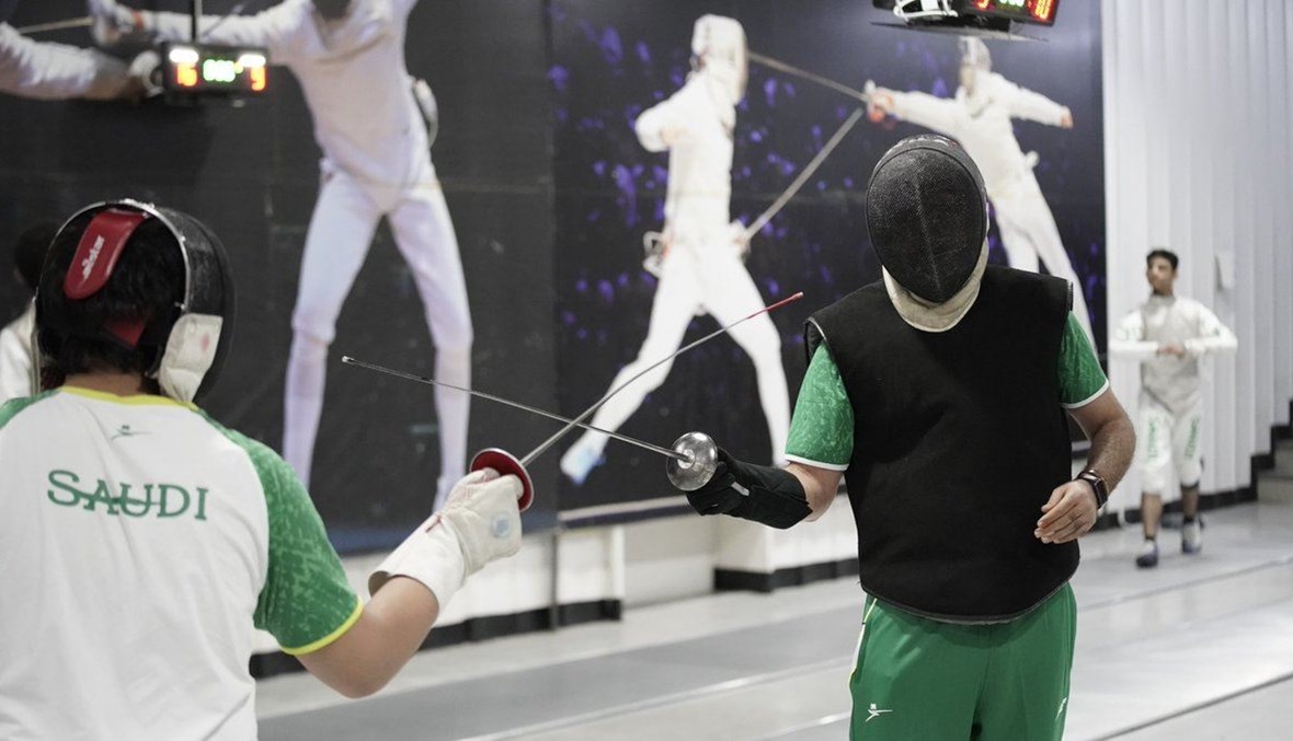 الرياض تستقبل المنتخبات المشاركة في بطولة العالم للمبارزة للناشئين والشباب
