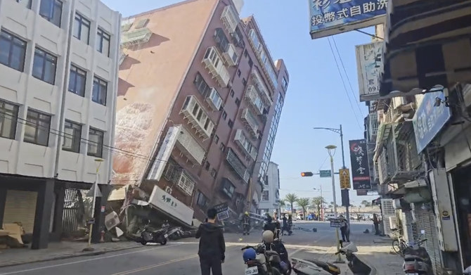 تايوان تشهد أعنف زلزال في 25 عامًا والذي أسفر عن تضرر بالمباني