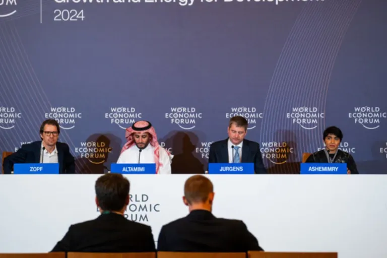 وكالة الفضاء السعودية تطلق مركز مستقبل الفضاء مع المنتدى الاقتصادي العالمي