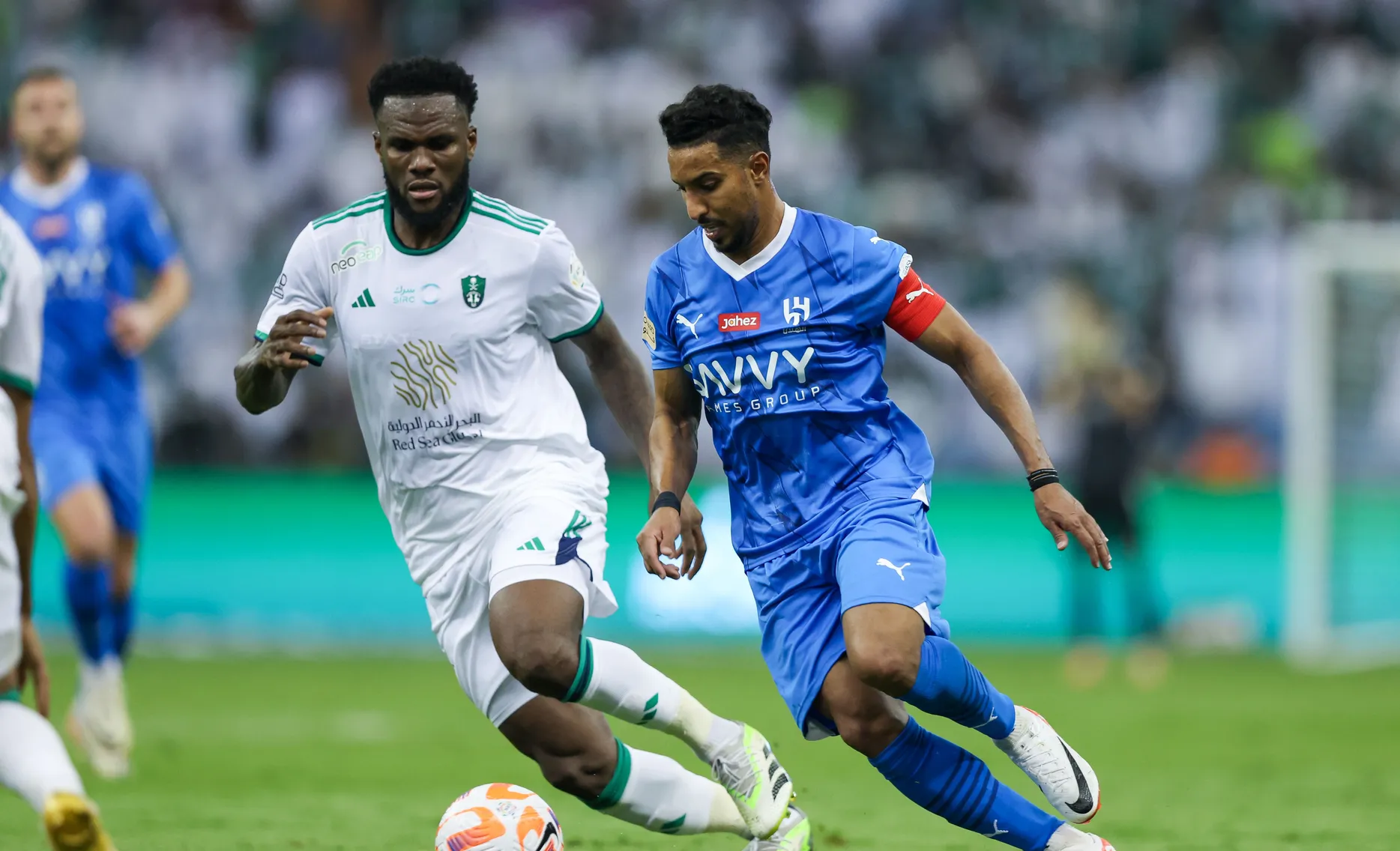 الهلال يواجه الأهلي في كلاسيكو نصف نهائي كأس السوبر السعودي