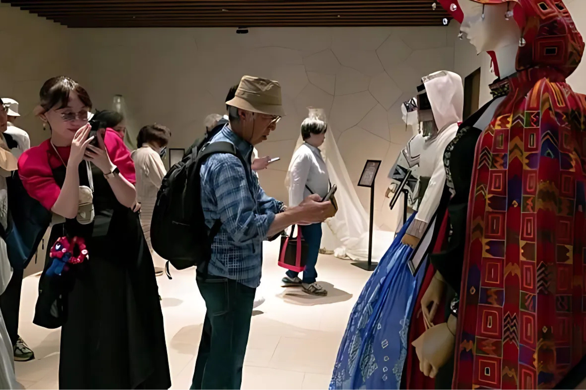 الأزياء السعودية تتألق في معرض إكسبو أوساكا وتُبهر الحضور الياباني والعالمي