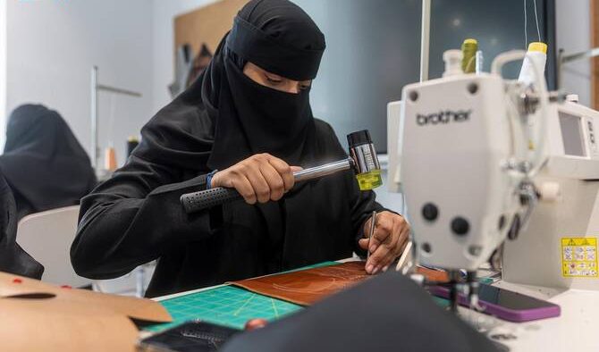 المعهد الملكي للفنون التقليدية يفتح التسجيل لبرامجه الفنية في الرياض