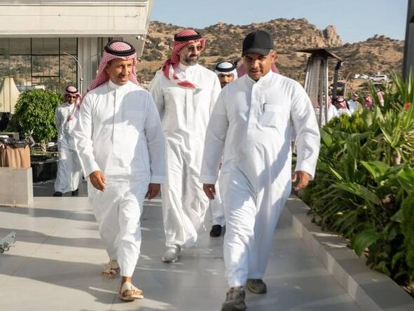 وزير السياحة يعلن انطلاق جولة صيف السعودية في الطائف