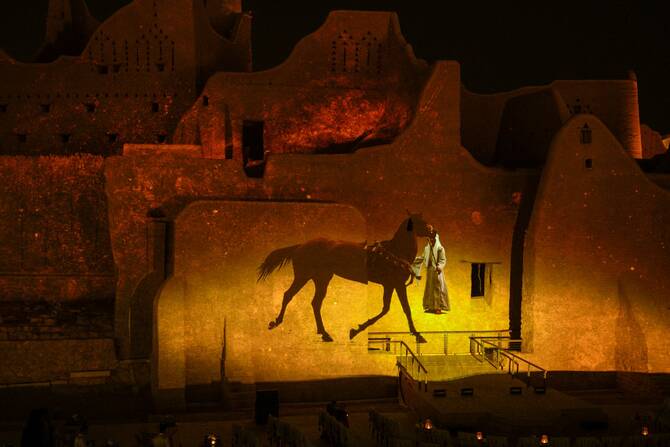التراث السعودي يسافر إلى القمر ضمن مشروع كبسولة الزمن العالمي
