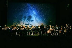 الأوركسترا الشبابية الاسكندنافية تقدم أول عروضها الثقافية في قلب المملكة