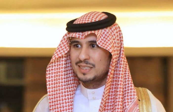 الأمير تركي بن سلمان يتكفل بعلاج نجم النصر السابق عبدالرحمن البيشي