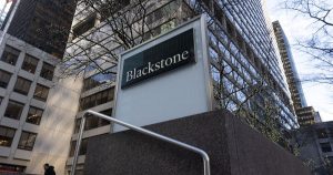 بلاكستون أنثروبيك استثمار: مليار دولار وتقييم 350 مليار