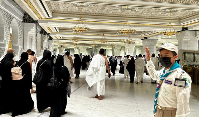 أكثر من 1,100 كشاف يشاركون في خدمة قاصدي الحرمين الشريفين