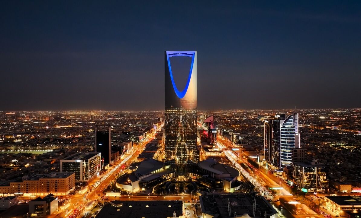 تداولات نشطة في سوق الأسهم السعودي رغم التراجع العام لمؤشر تداول