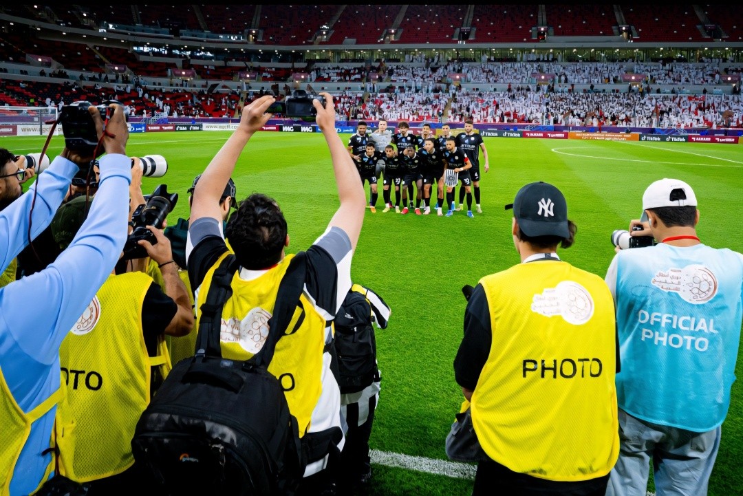 حمد الله يقترب من الاستمرار مع نادي الشباب.. خطوة تعزز الاستقرار الهجومي للفريق