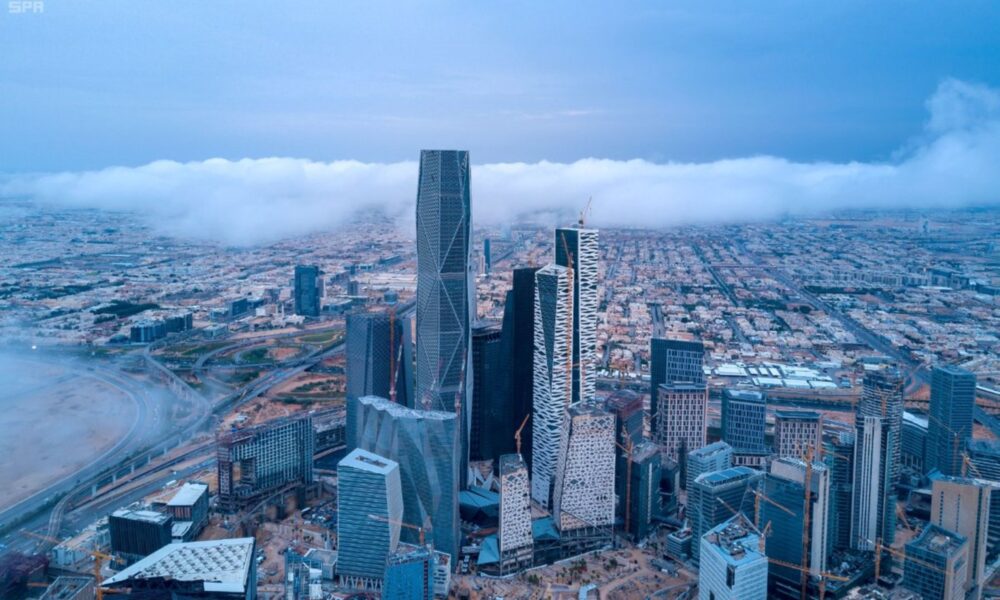 صندوق الاستثمارات العامة يُقرّ استراتيجية 2026-2030 لبناء ستة أنظمة اقتصادية محورية في المملكة