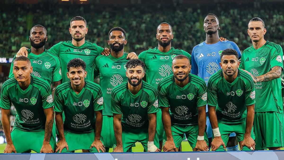 تشكيل الأهلي أمام الأخدود.. يايسله يدفع بقوة هجومية لتعزيز موقع الفريق في الدوري
