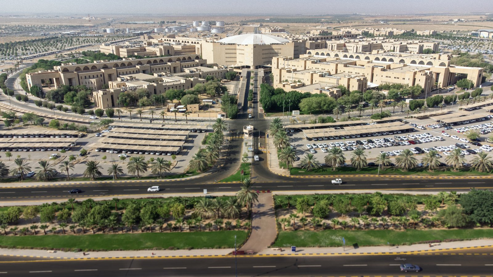 جامعة القصيم: أول جامعة في منطقة القصيم وكلياتها وتصنيفاتها وأرقامها